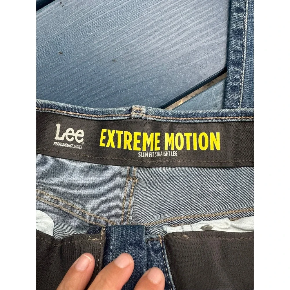Lee Extreme Motion Slim Fit Straight Leg Jeans Mens 34x32 Blue Performance Denim